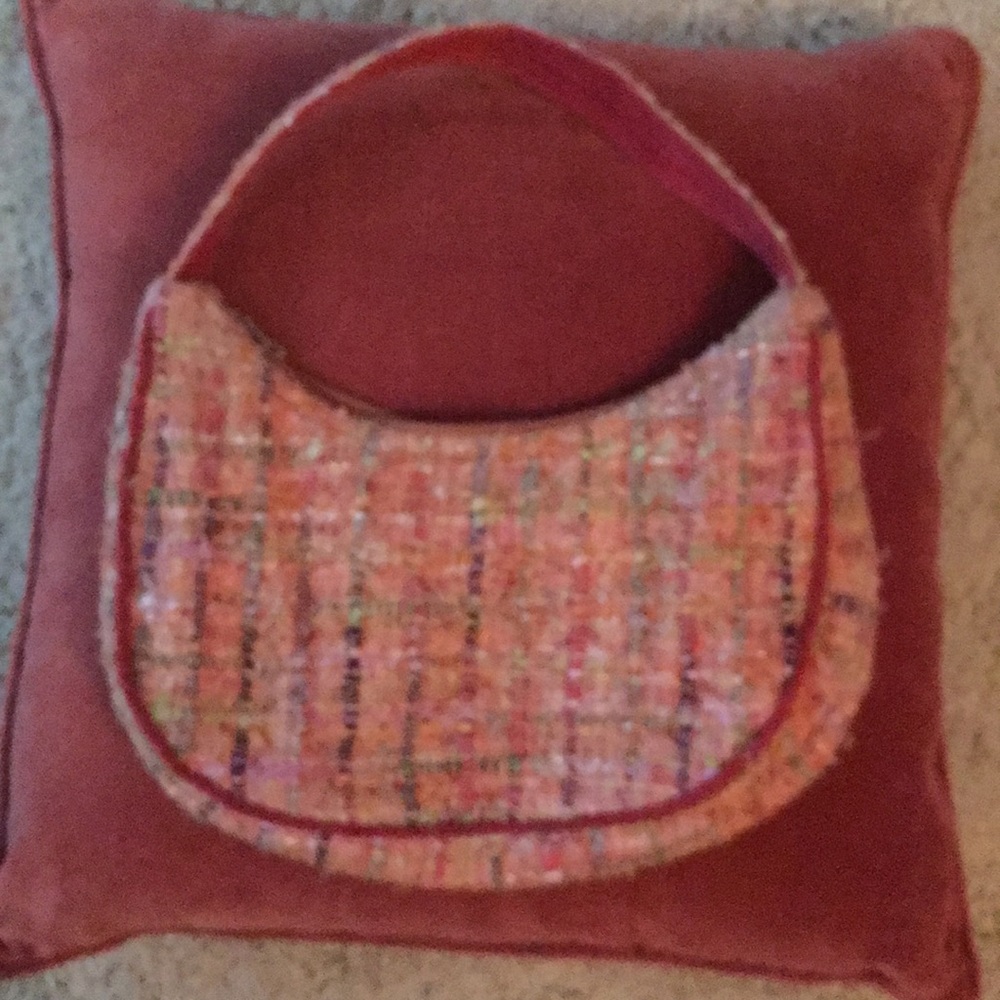 B’s PURSE